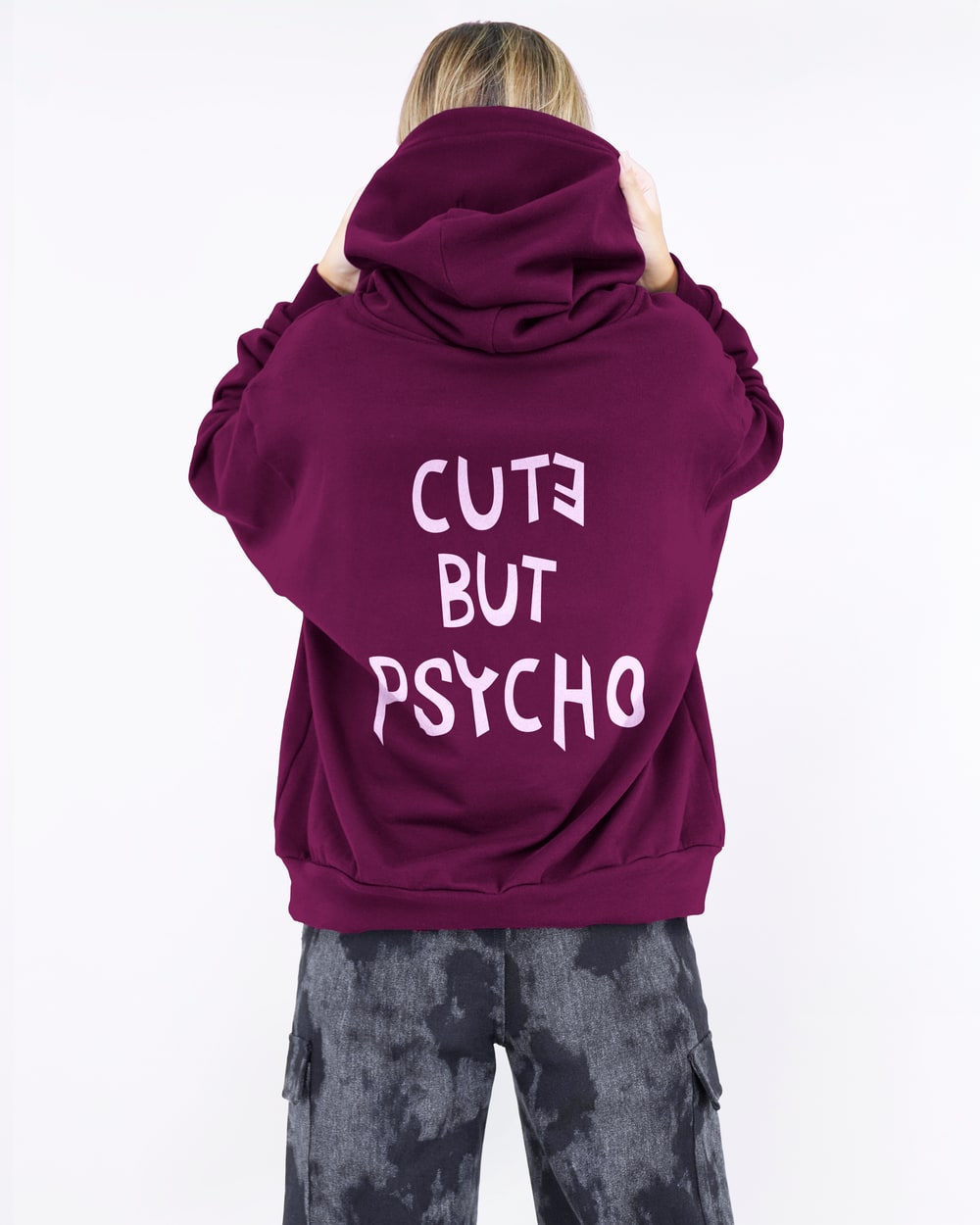 FELPA CUTE BUT PSYCHO