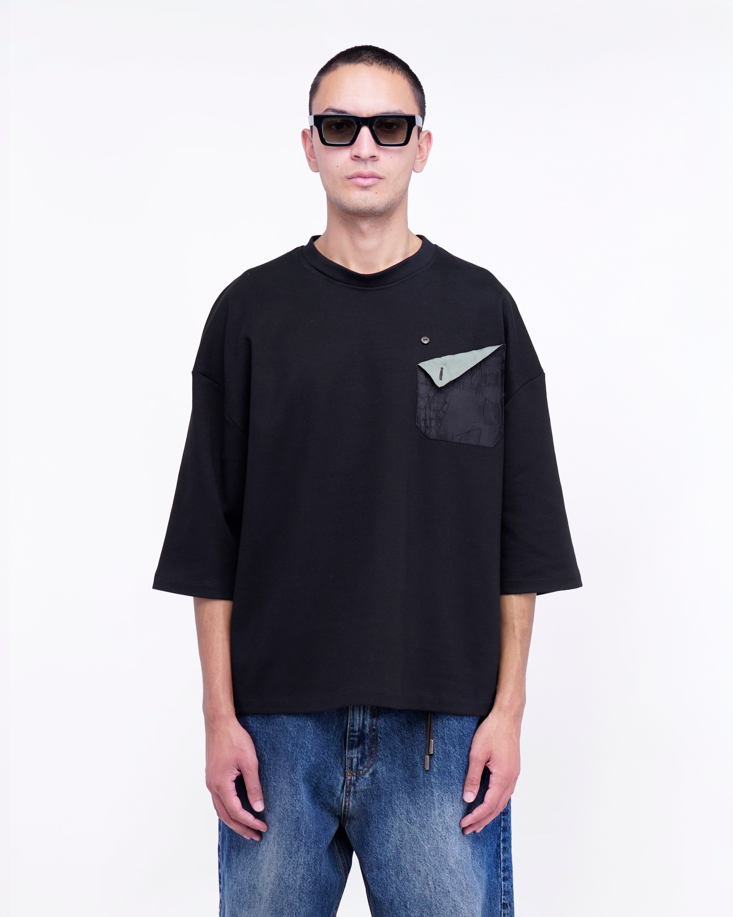 OVERSIZED T-SHIRT WITH CONTRAST BREAST POCKET
